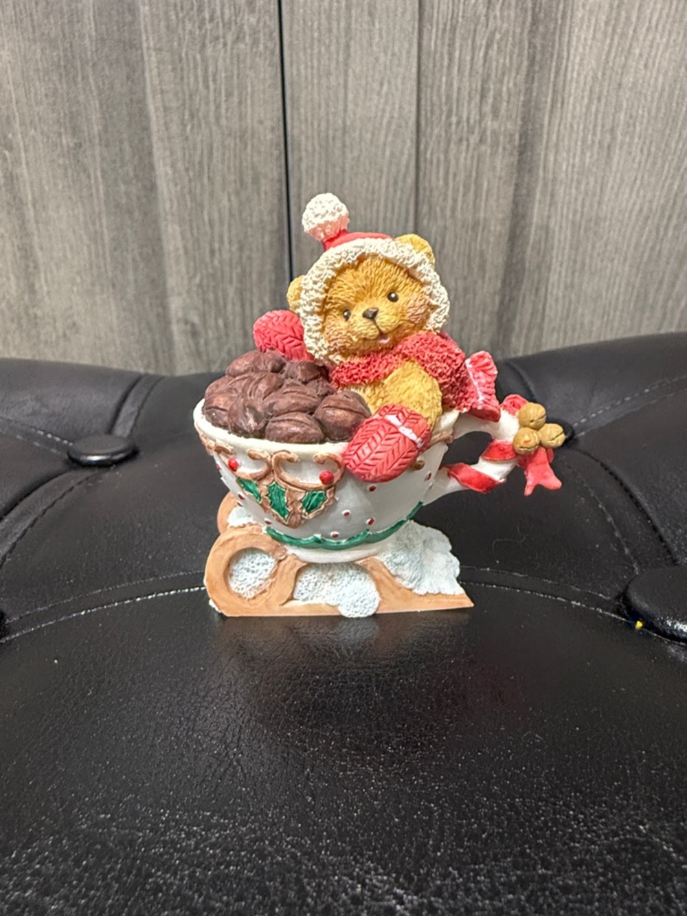 Vintage Marjorie Sarnat Red Scarf Bear In Cup Sled Of Coffee Beans Figurine